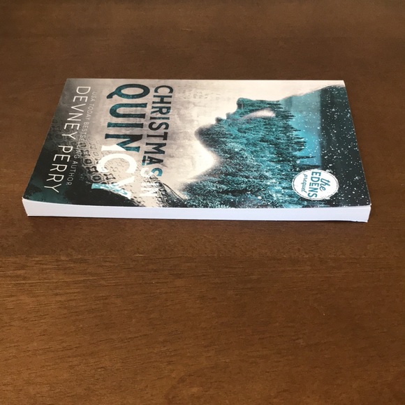 3/$20 📚 Christmas in Quincy, An Eden Series Prequel Paperback - Devney Perry - Picture 6 of 7